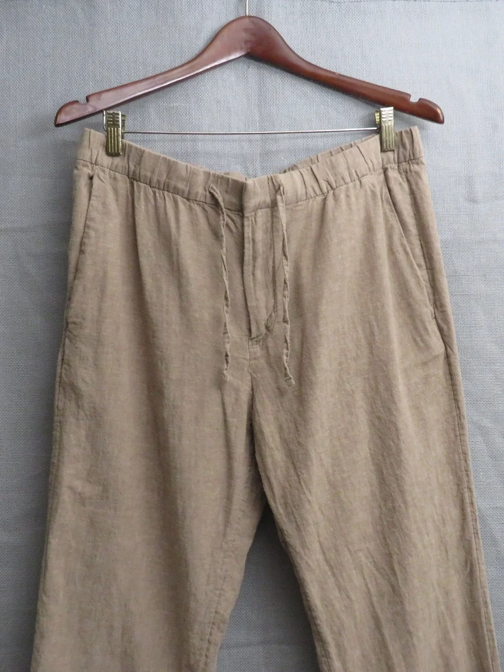 H&M Men's Drawstring Chinos in Light Taupe
